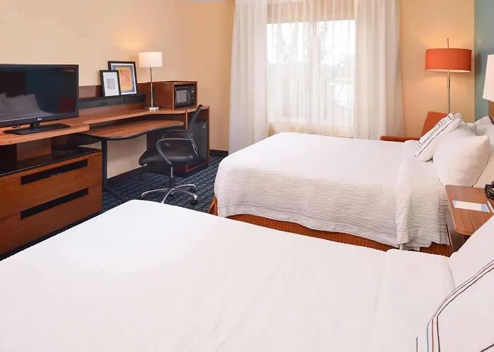 Baymont By Wyndham St Charles