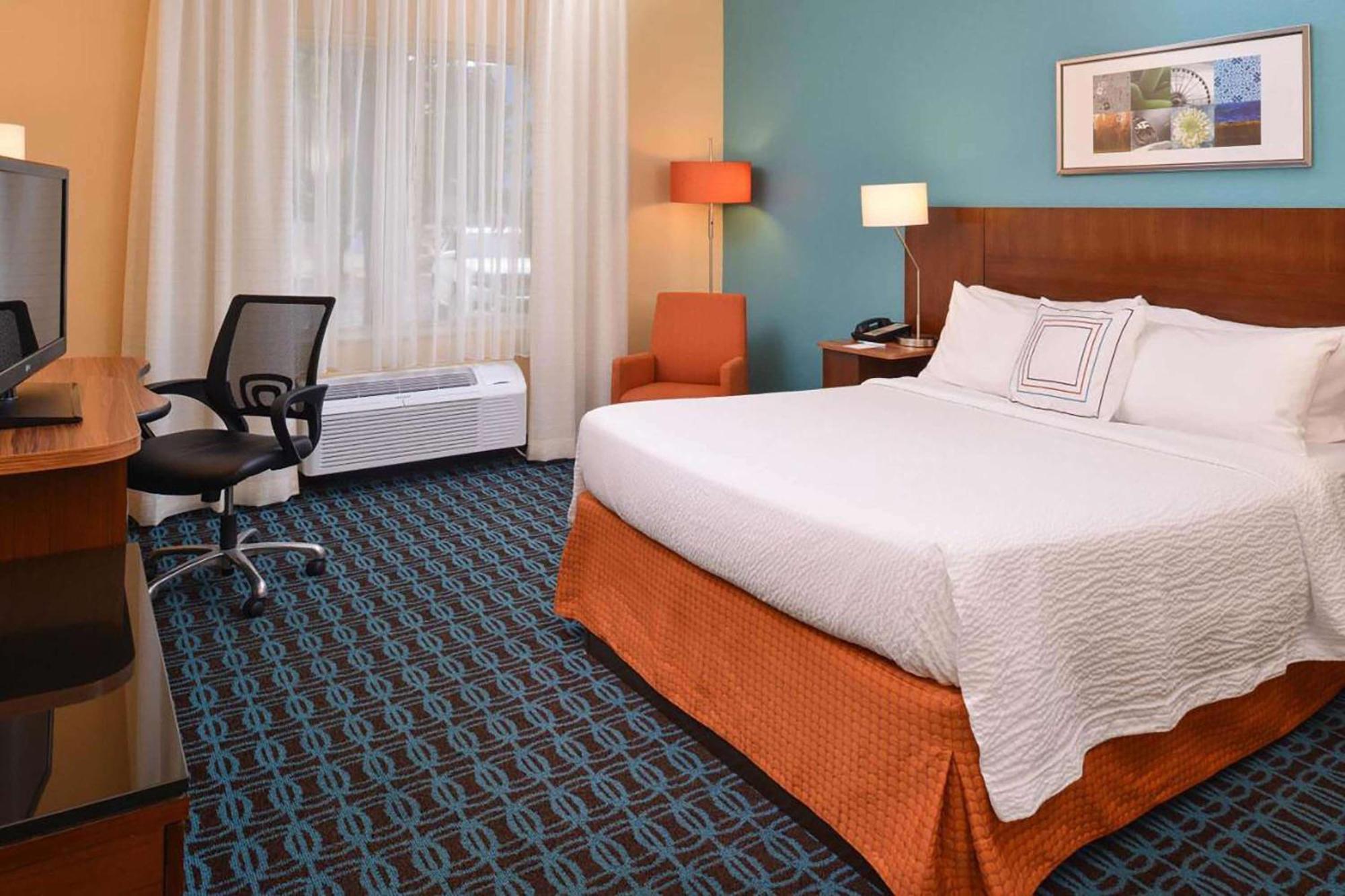 Baymont By Wyndham St Charles