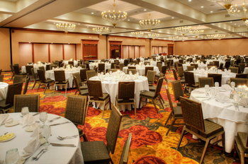 Baymont By Wyndham St Charles Hotel